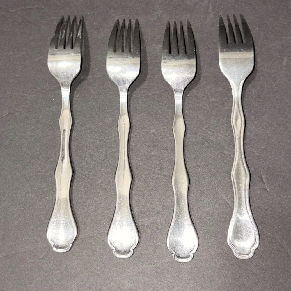 Set of 4 Stainless Steel Dinner Forks Silver Fiddle Handle Scroll Detail 8